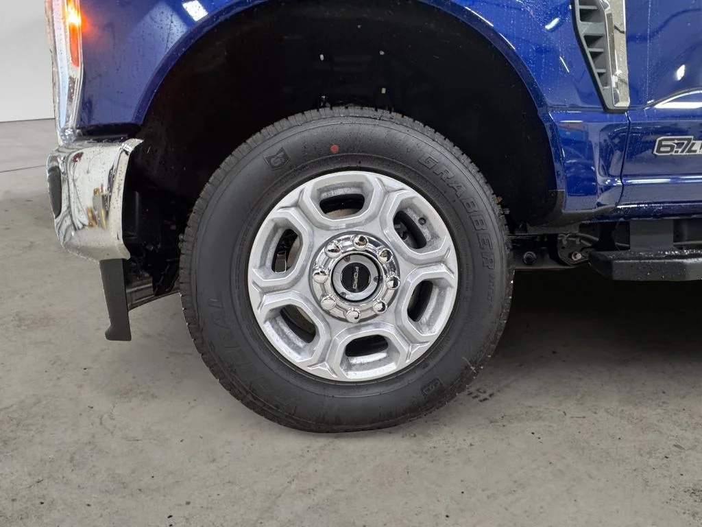 New 2026 Blue Ford XLT image 14
