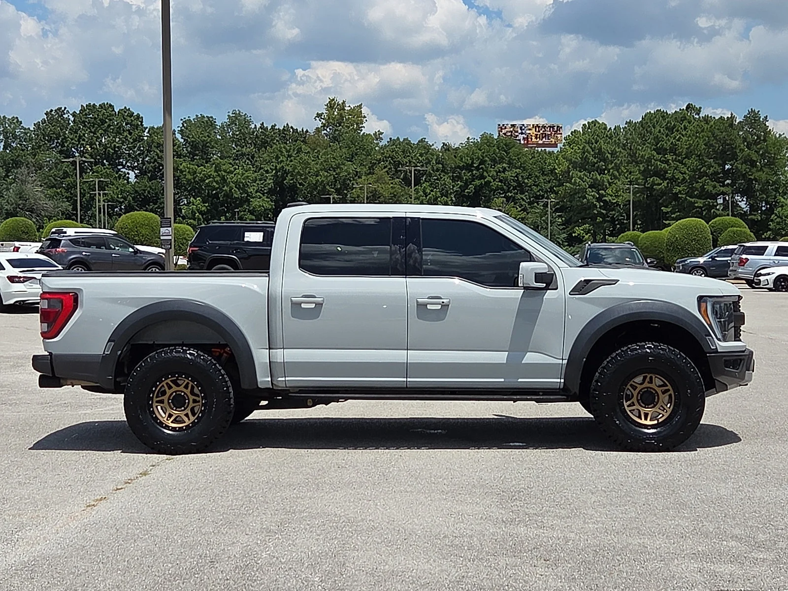 Used 2023 Avalanche Ford Raptor image 6