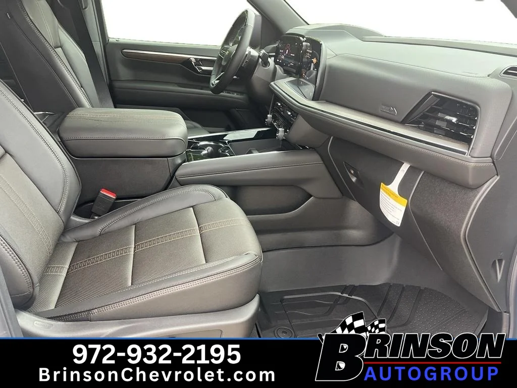 New 2026 Polar White Tricoat Chevrolet High Country image 6
