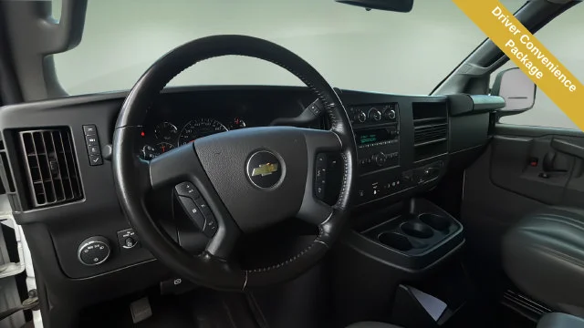 Used 2022 Summit White Chevrolet WT image 11