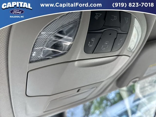 Used 2024 White Chrysler Touring L image 31