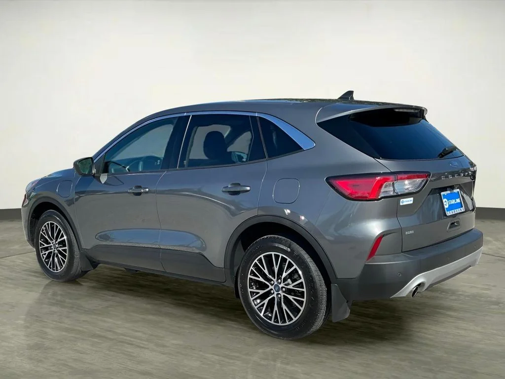 Used 2022 Gray Ford SE image 4