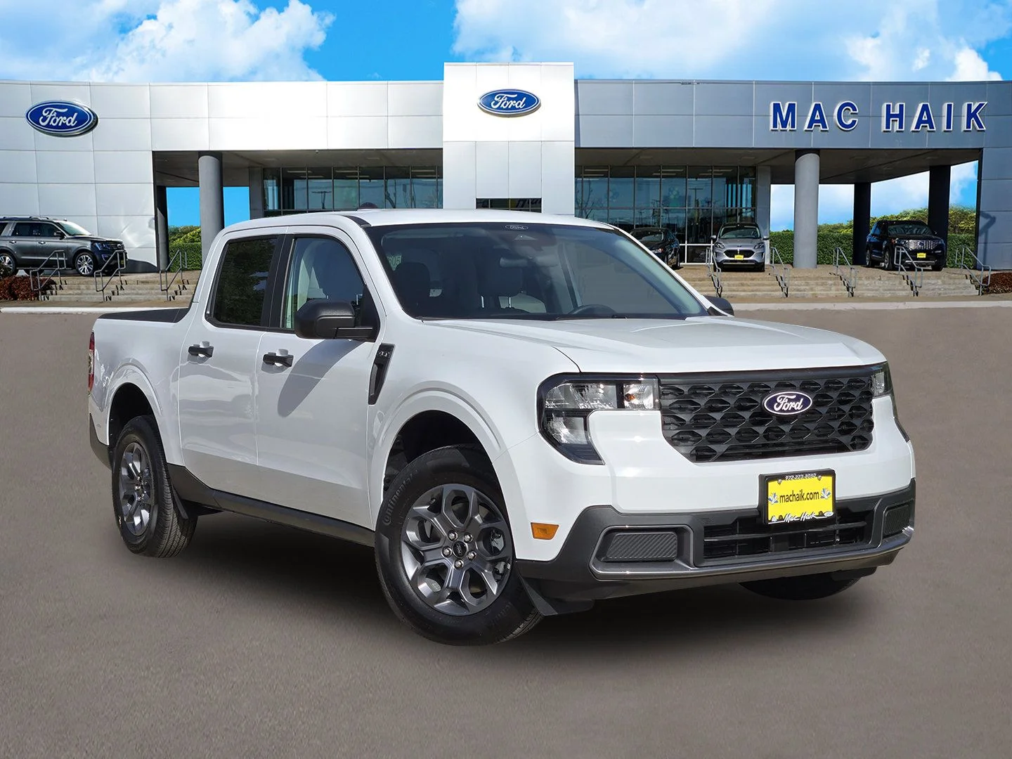 New 2026 Oxford White Ford XLT image 1