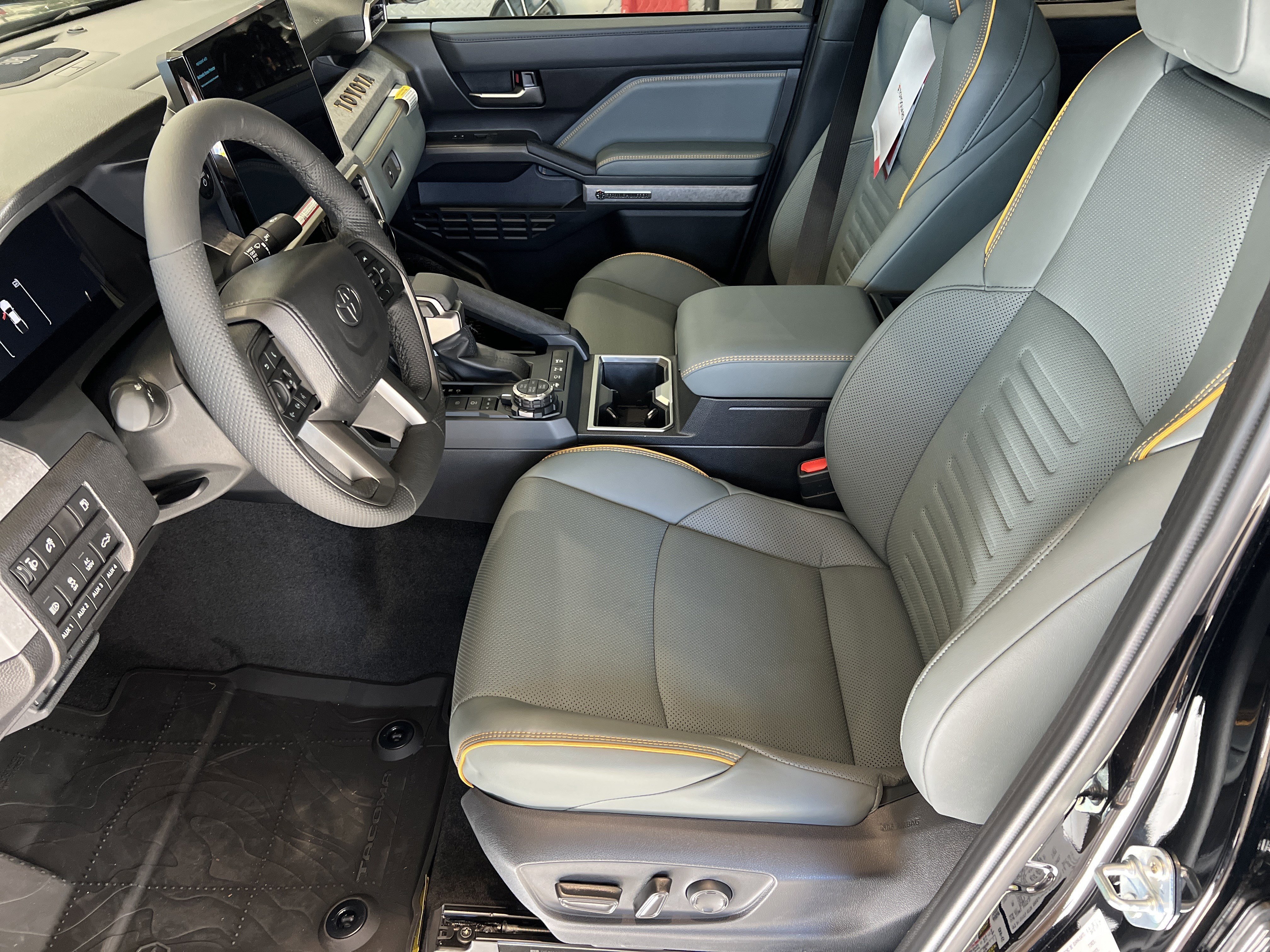 2025 Toyota Tacoma Trailhunter - Photo 7