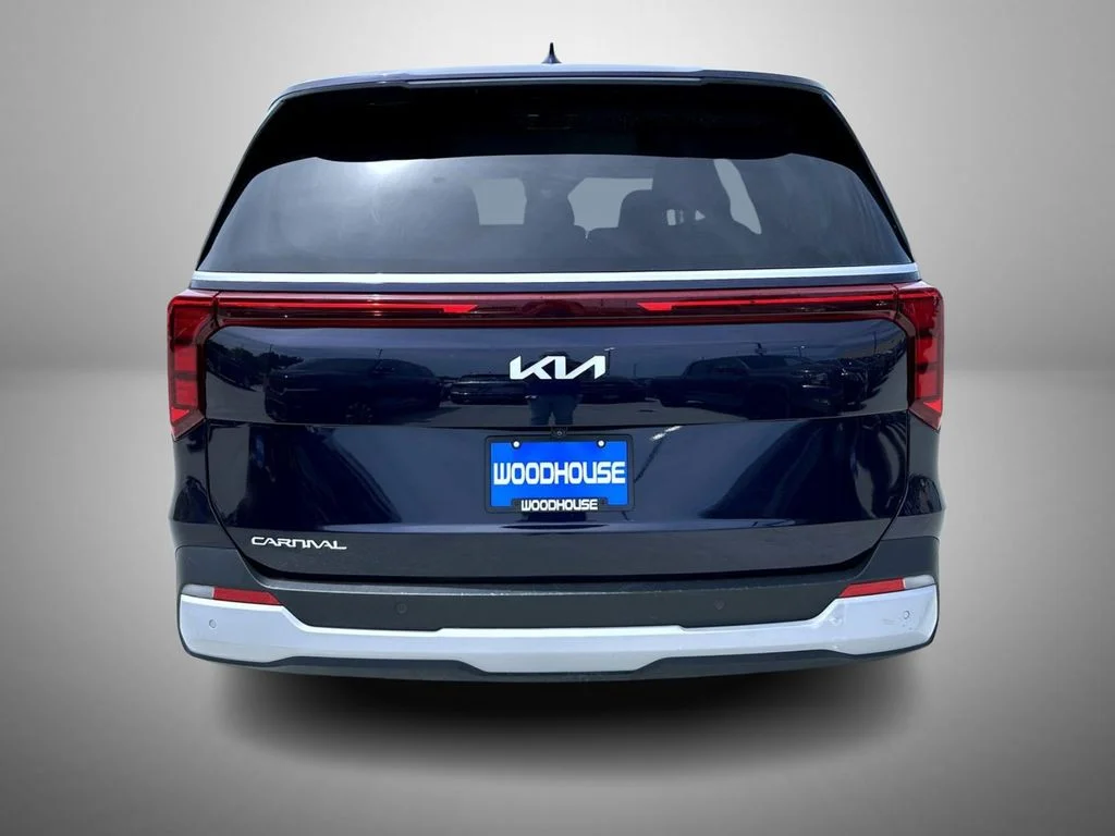 Used 2025 Blue Kia LXS image 6