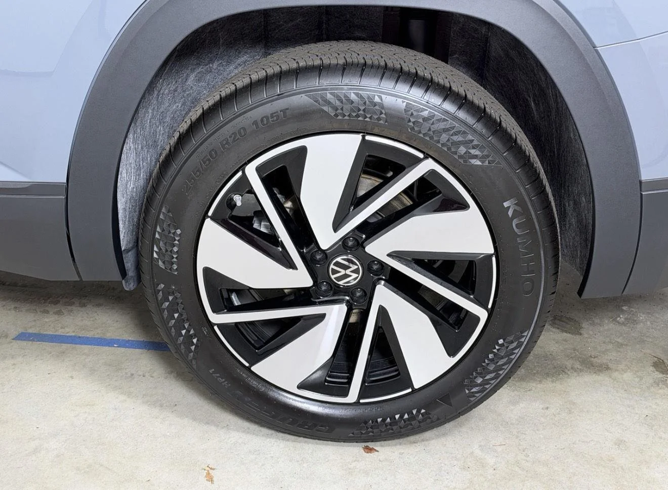 New 2026 Pure Gray Volkswagen 2.0T SE w/Technology image 13