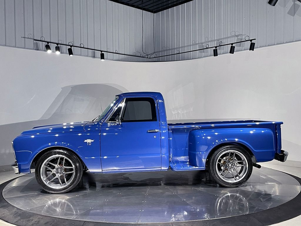 Used 1968  Chevrolet  image 14