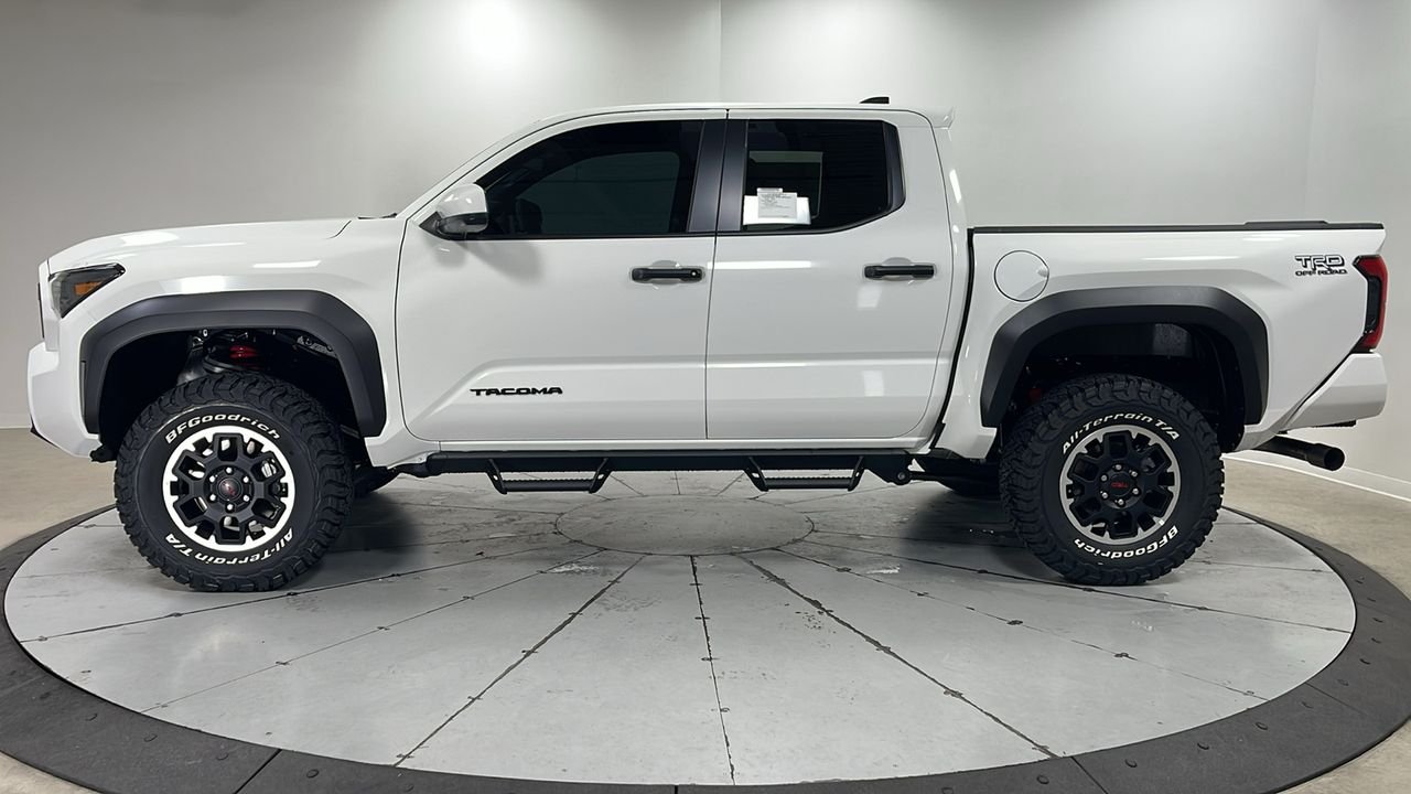2025 Toyota Tacoma TRD Off Road - Photo 8