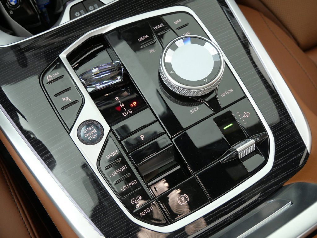 New 2027 Manhattan Green Metallic BMW xDrive40i image 48