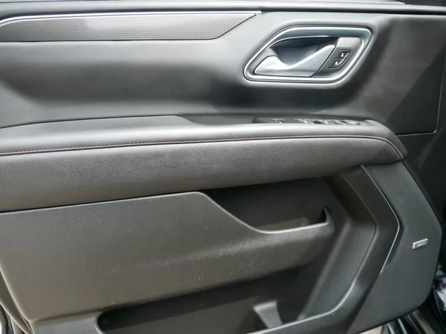2022 GMC Yukon AT4 - Photo 12