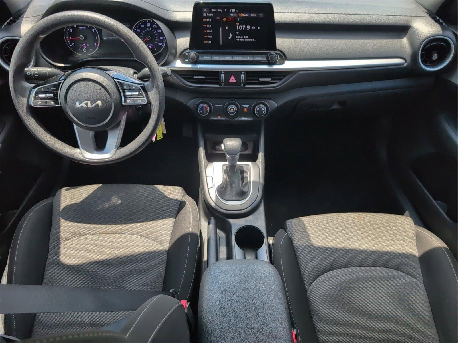 Used 2024 Currant Red Kia LXS image 28