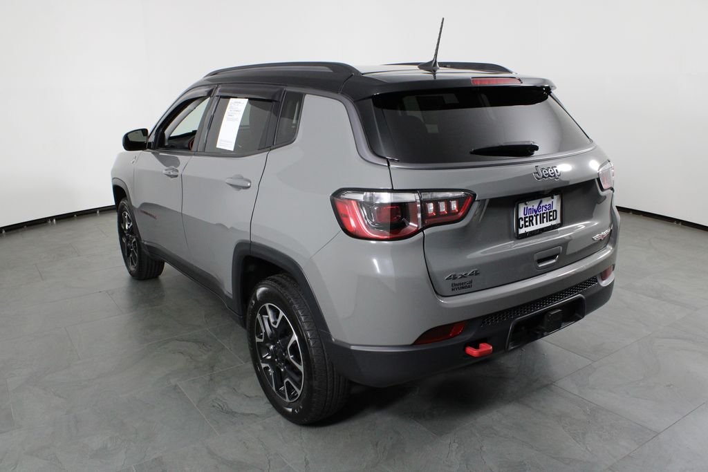 Used 2020 Gray Jeep Trailhawk image 3