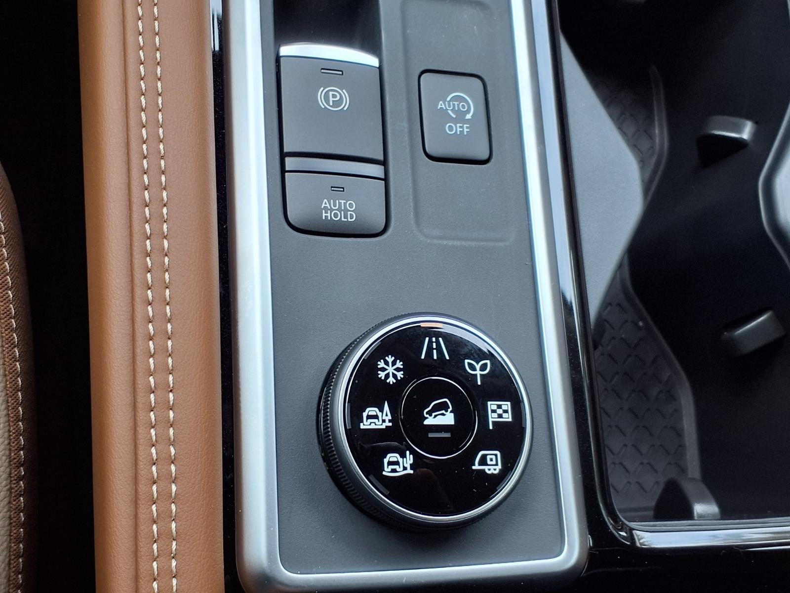 New 2026 Everest White Pearl Tricoat Nissan Platinum image 18
