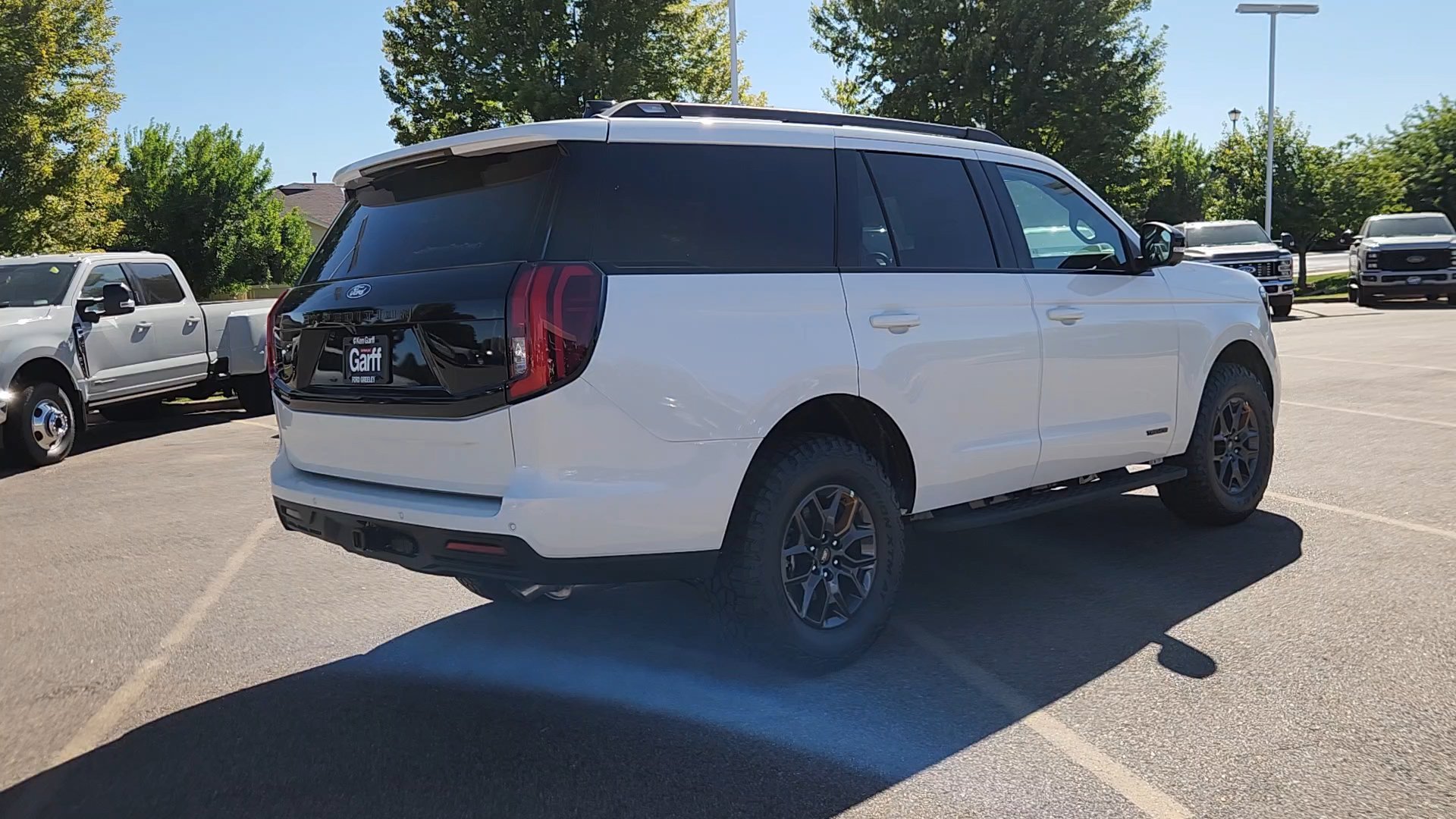 New 2027 Star White Metallic Tri-Coat Ford Tremor image 14