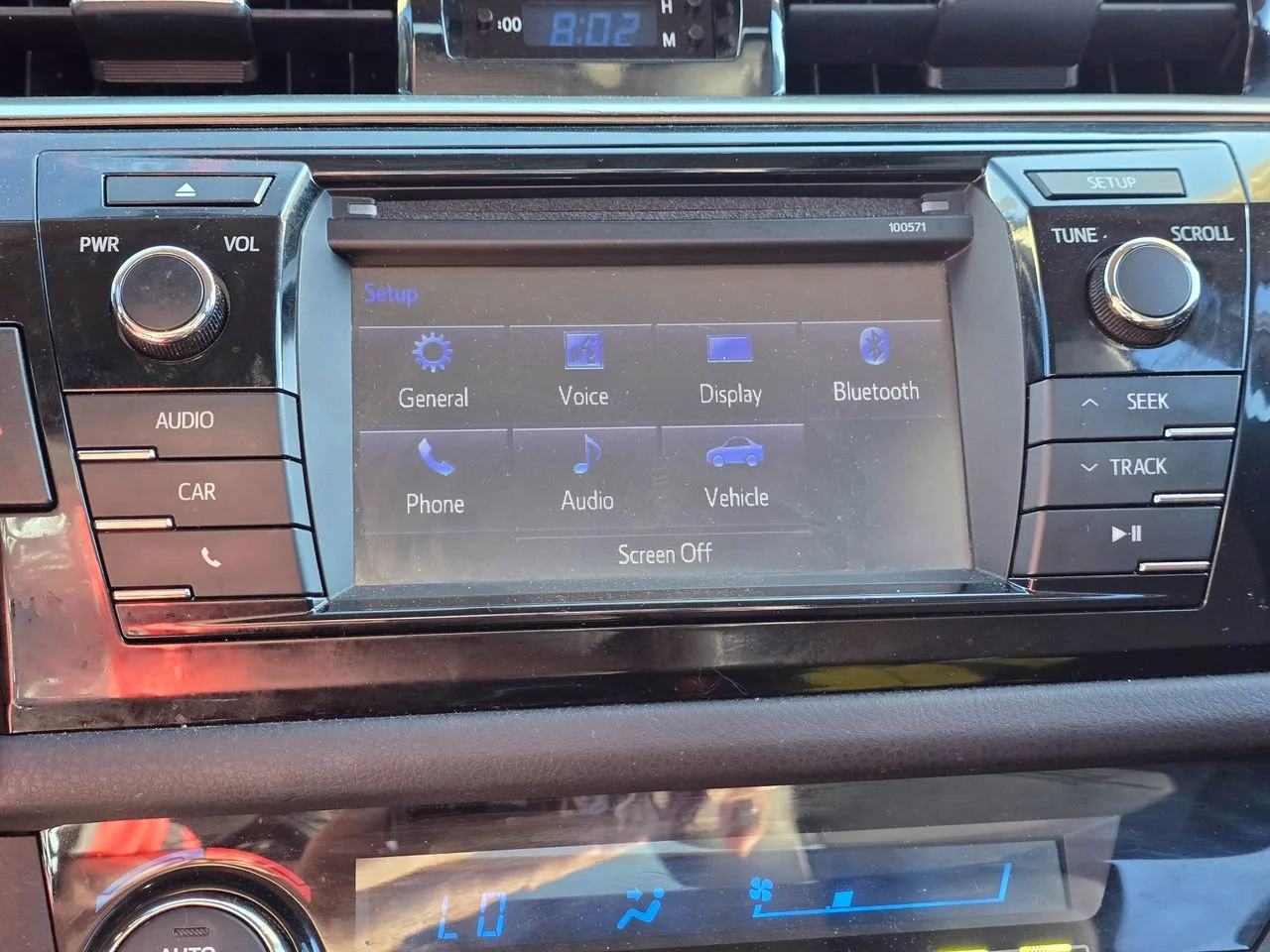 Used 2016 White Toyota L image 15