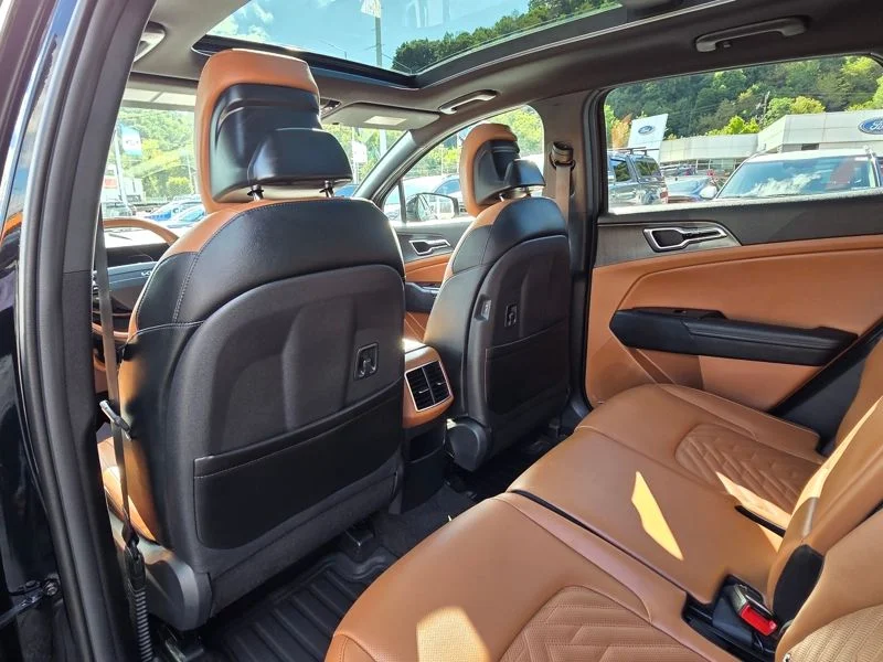 Used 2026 Black Kia X-Line image 20