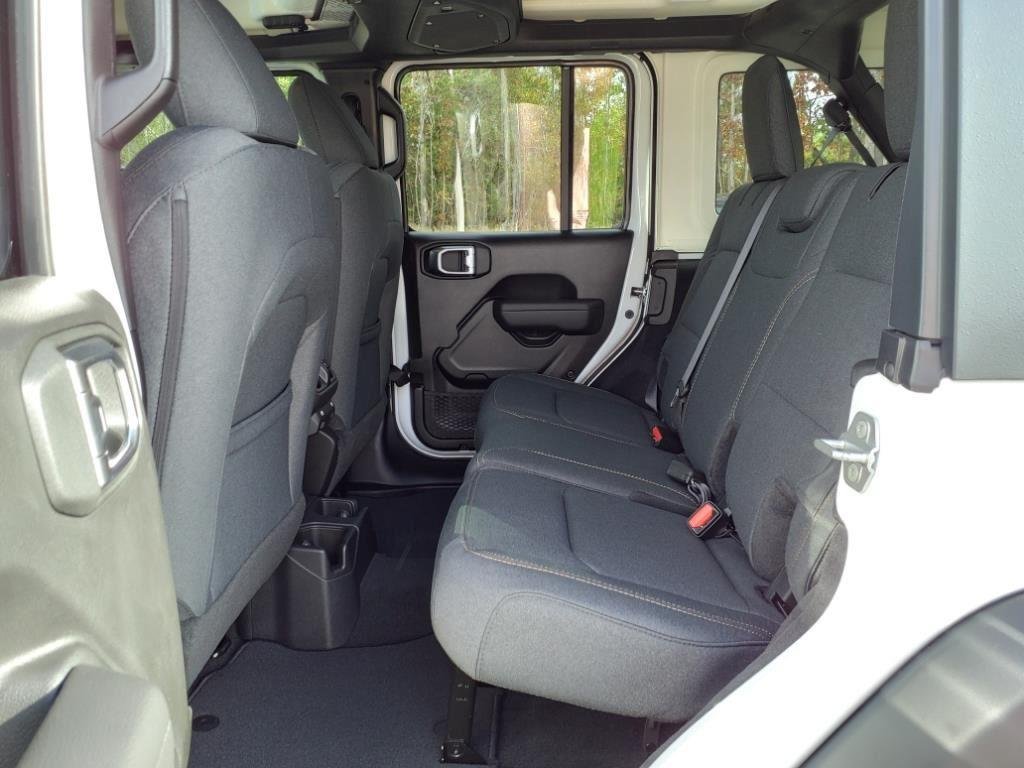 Used 2025 Bright White Clearcoat Jeep Sport S image 23
