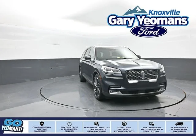 Used 2022 Blue Metallic Lincoln Reserve image 1