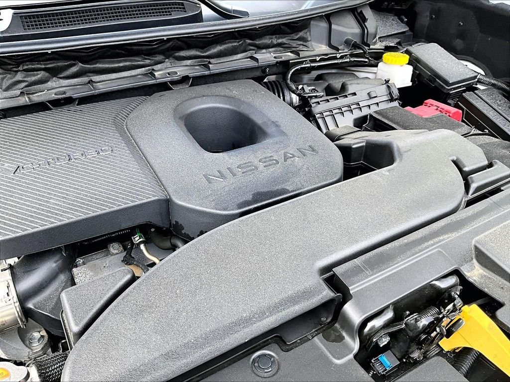 Used 2025 White Nissan SL image 34