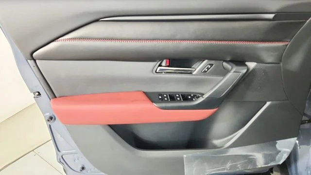 2025 Mazda CX-50 Premium Plus - Photo 9