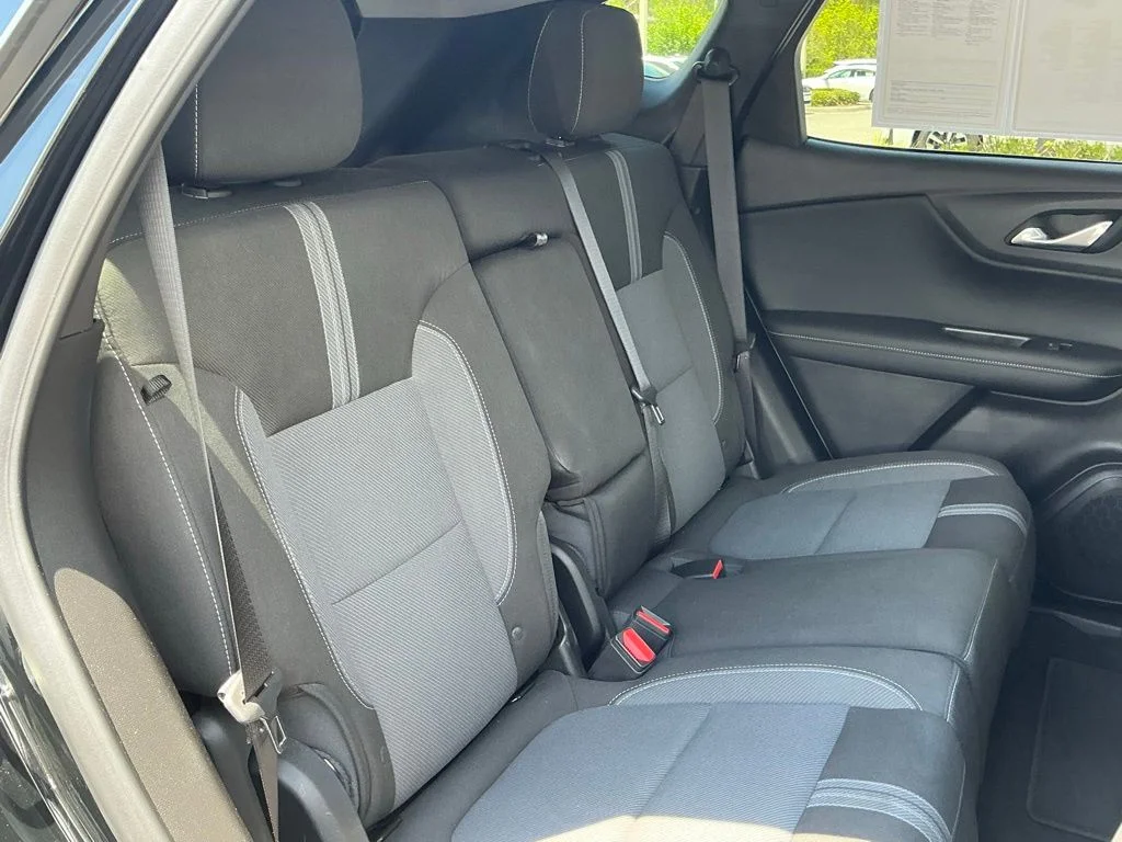 Used 2025 Black Chevrolet LT image 18
