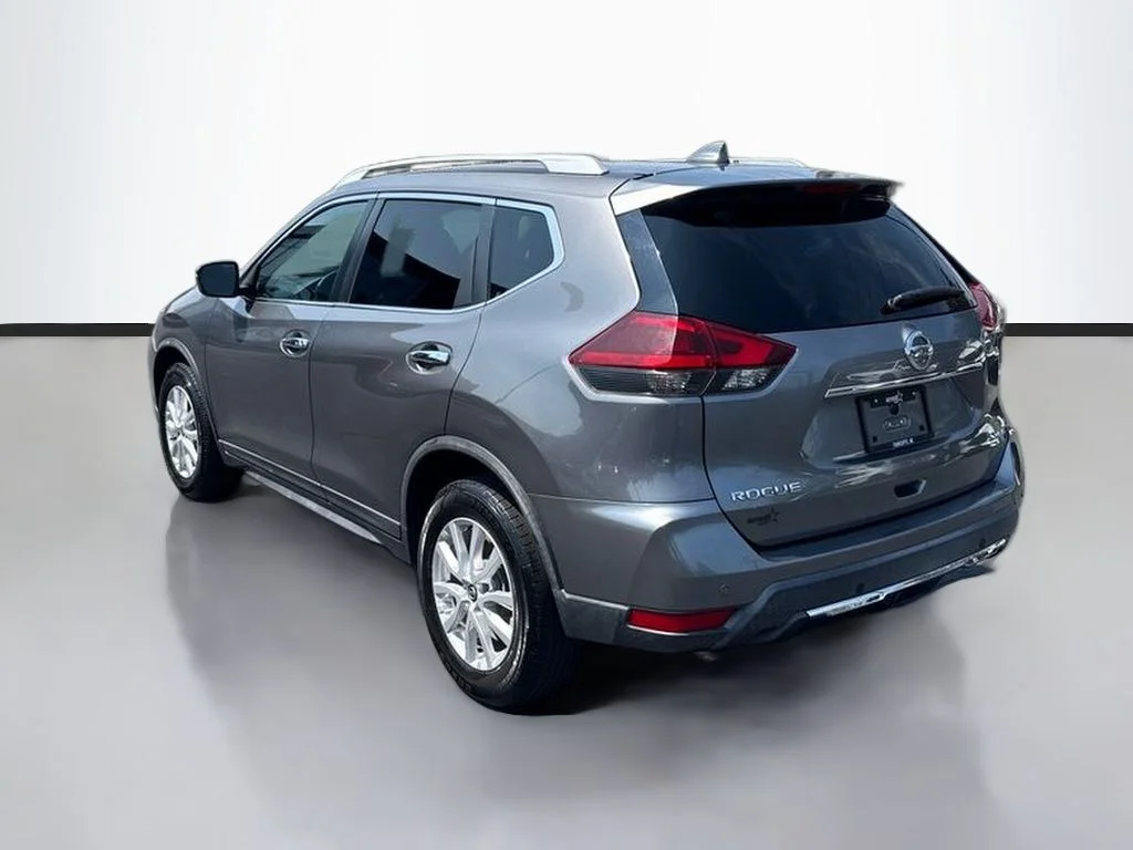 Used 2019 Gun Metallic Nissan SV image 5
