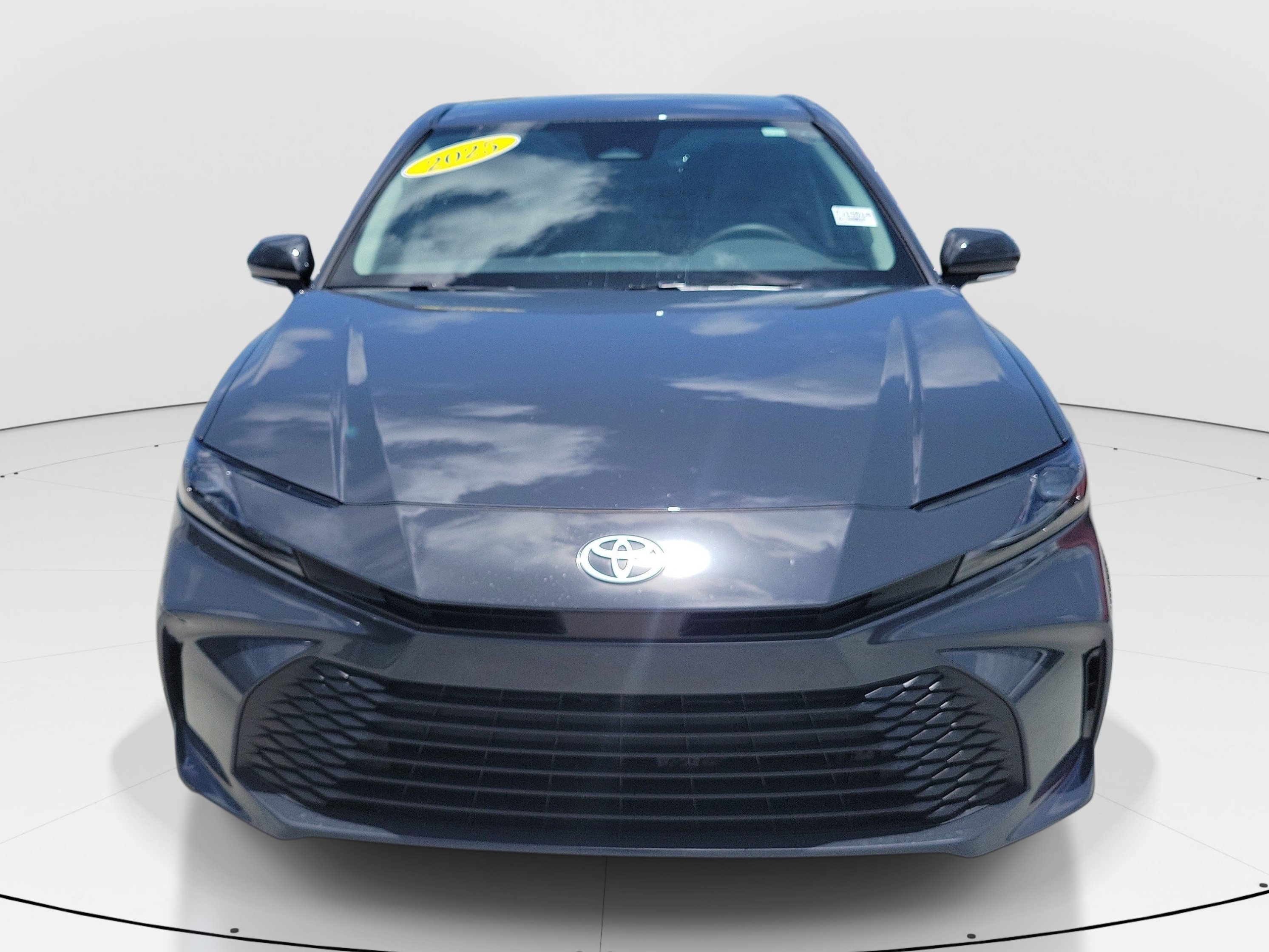 Used 2025 Underground Toyota LE image 2