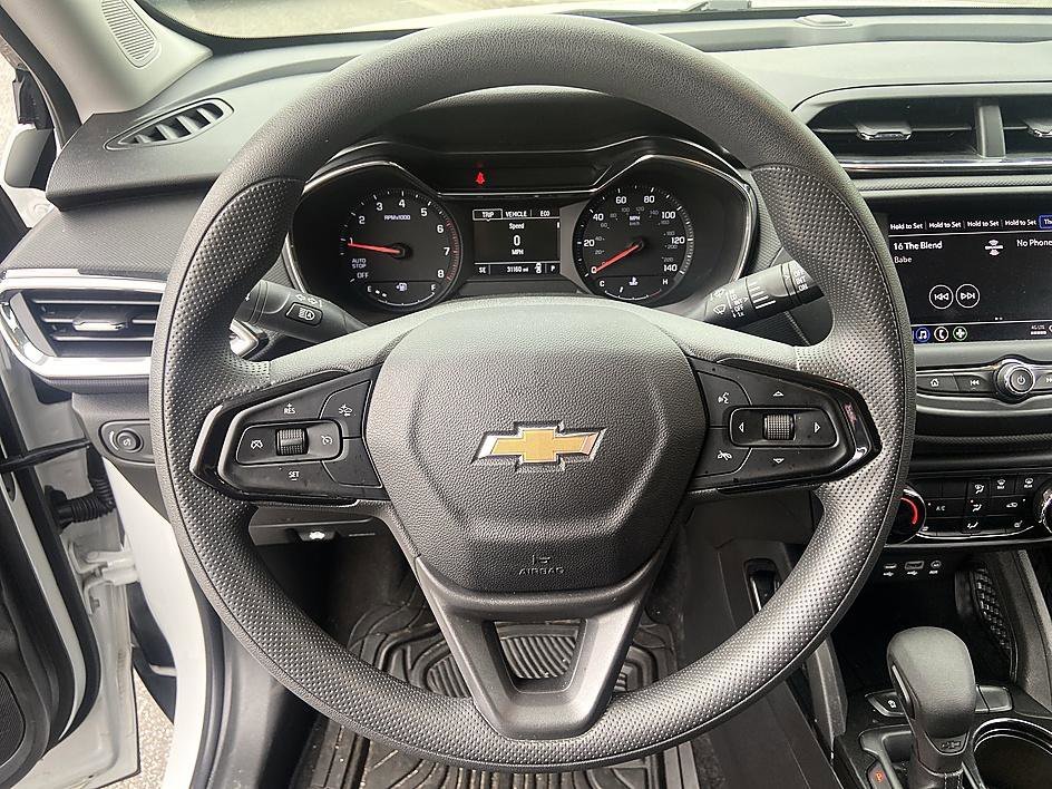 Used 2023 Summit White Chevrolet LT image 13