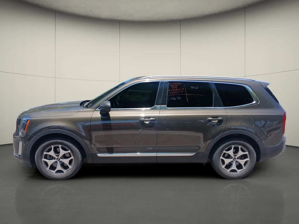 Used 2021 Moss Kia EX image 4