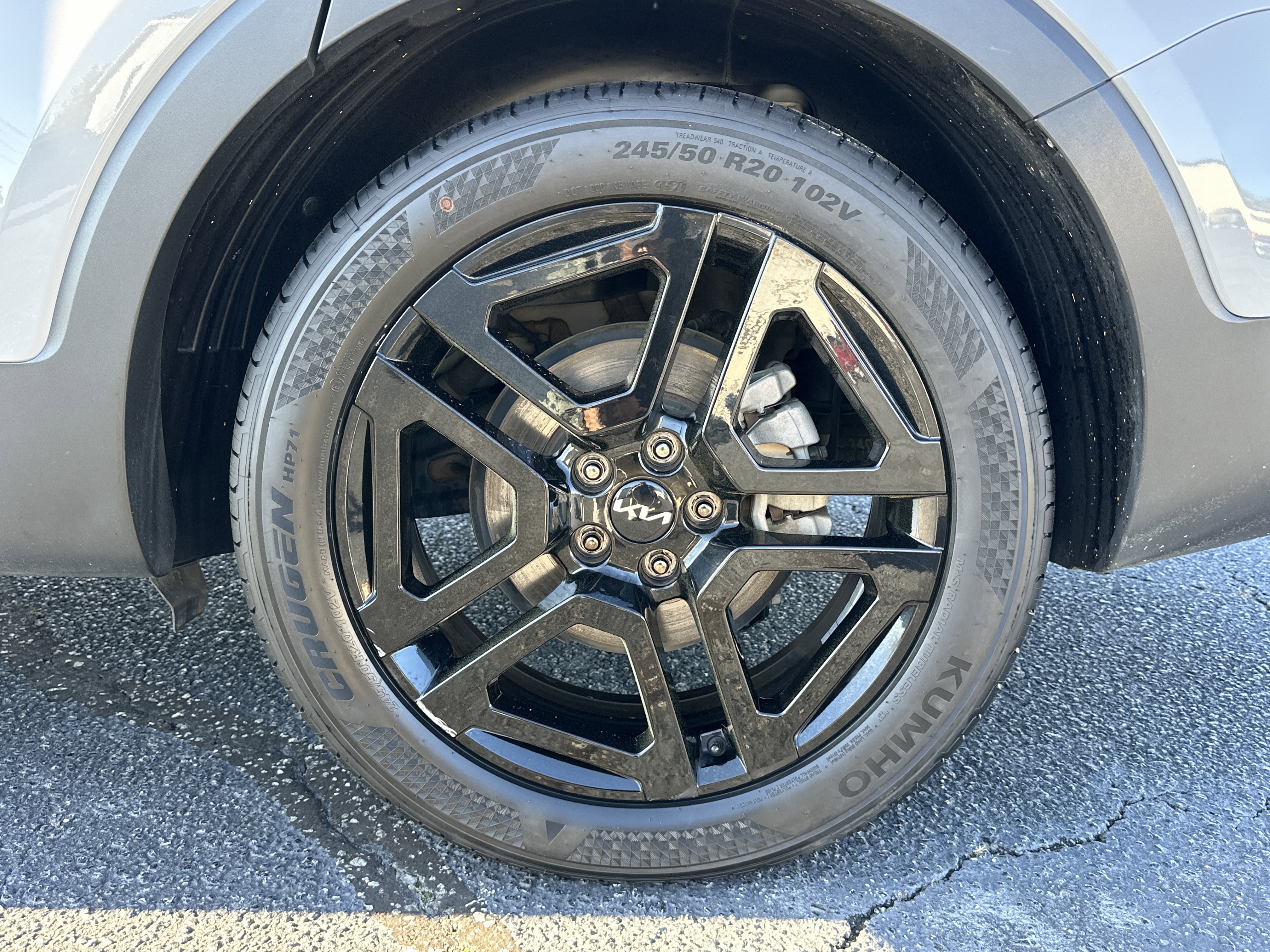 Used 2024 Wolf Gray Kia SX X-Line image 21