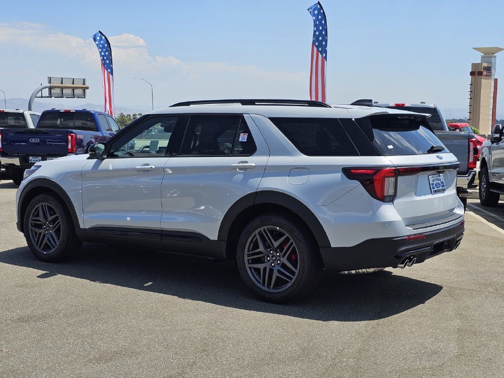 New 2026 Space White Metallic Ford ST image 5