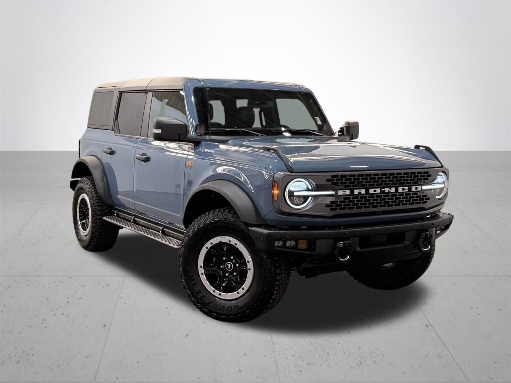 Used 2023 Gray Ford Badlands image 8