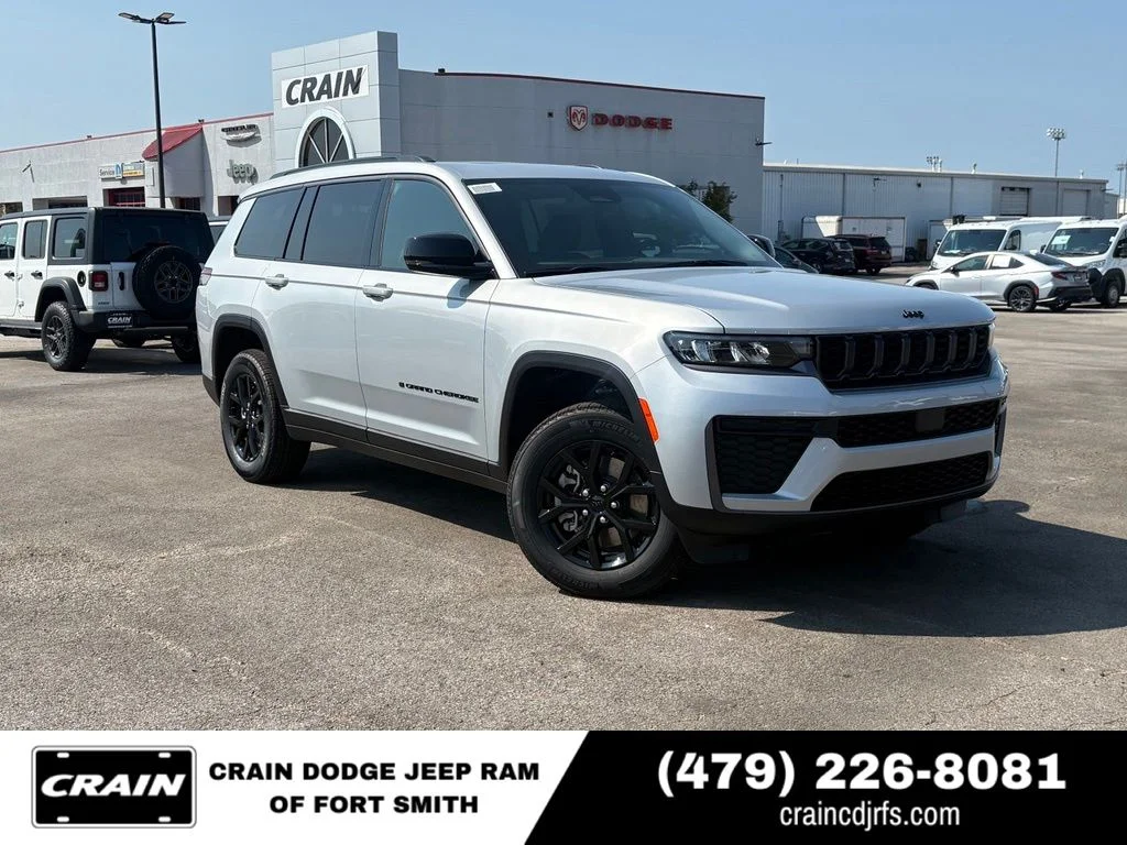 New 2026 Silver Zynith Exterior Paint Jeep Altitude image 1
