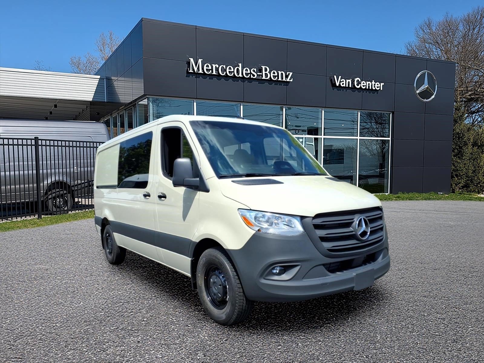 2026 Mercedes-Benz Sprinter 2500 144 WB HO's photo