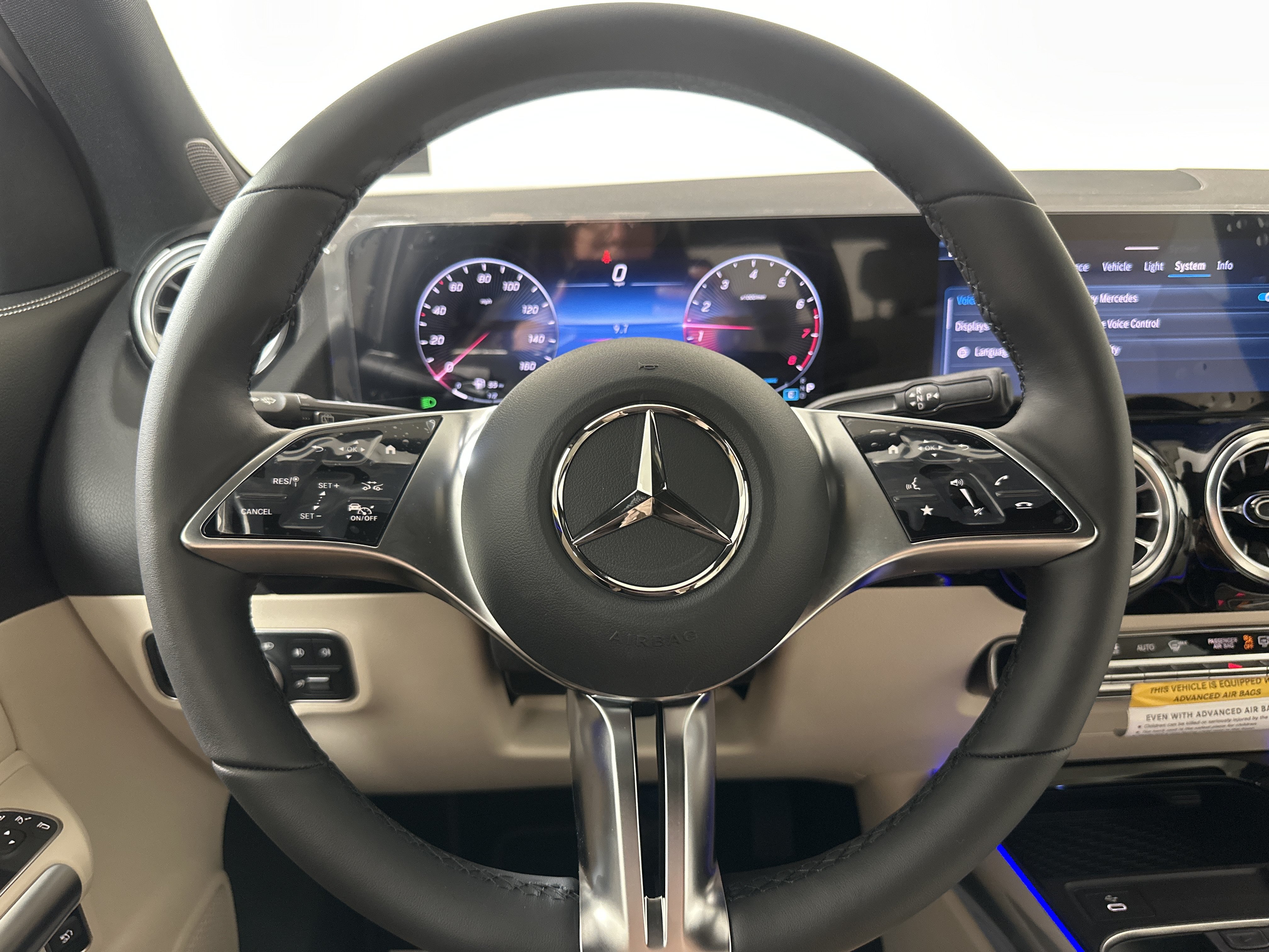 New 2026 Polar White Mercedes-Benz GLA 250 image 12