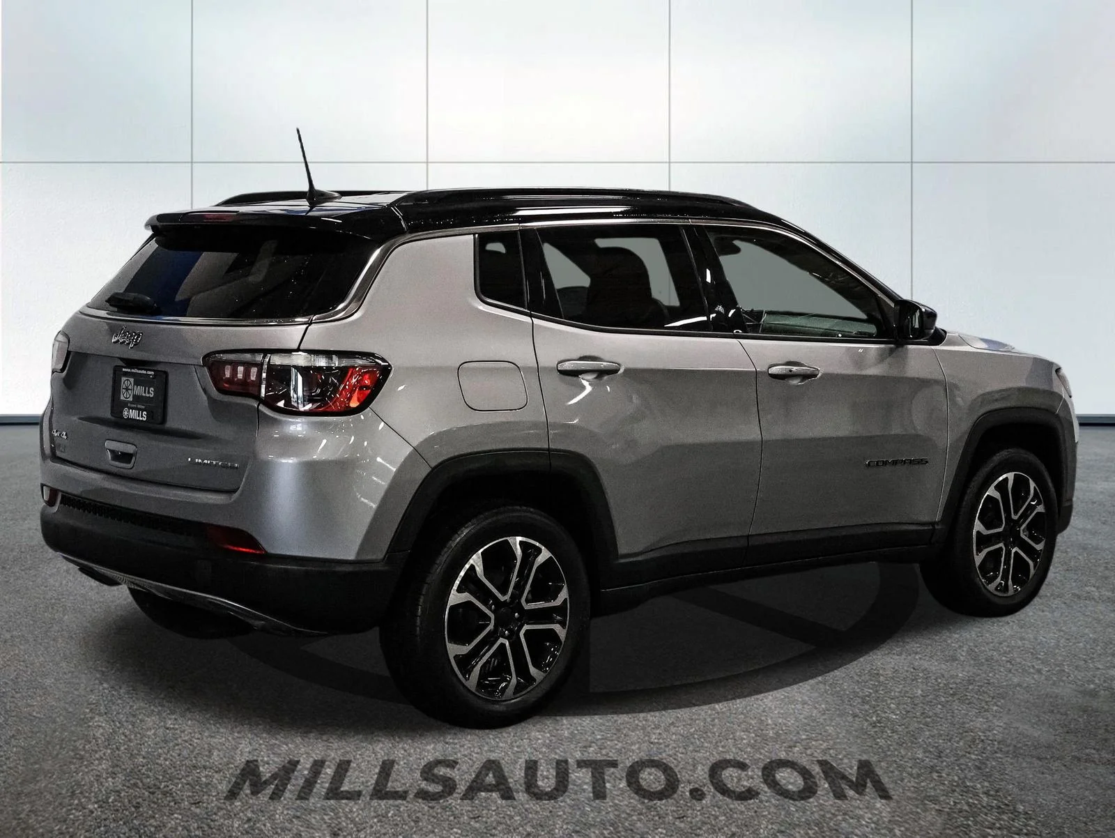 Certified Used 2023 Silver Jeep Limited image 8