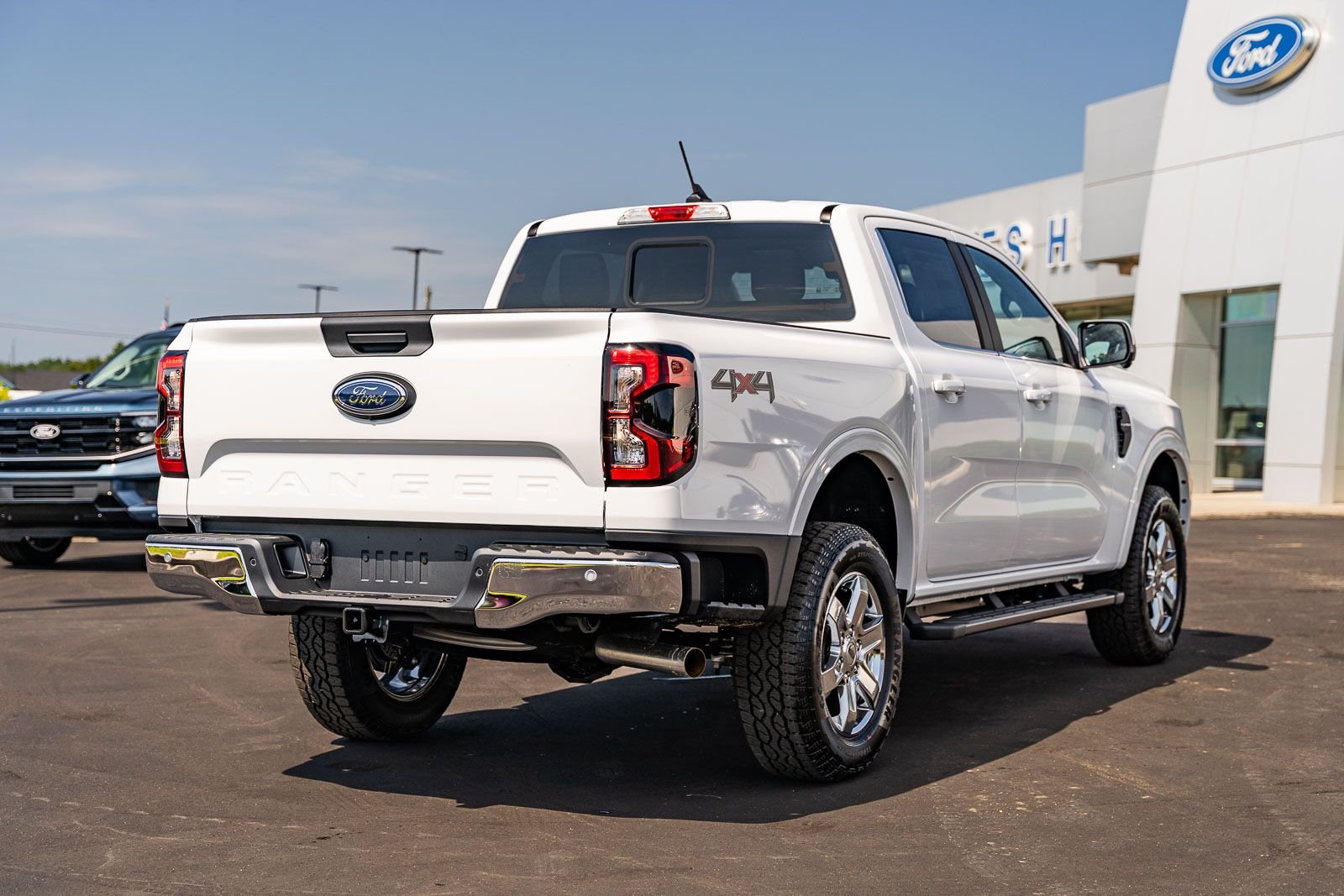 New 2026 Oxford White Ford Lariat® image 4