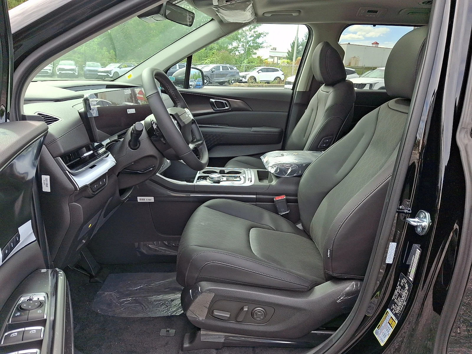 New 2027 Black Kia SX image 11