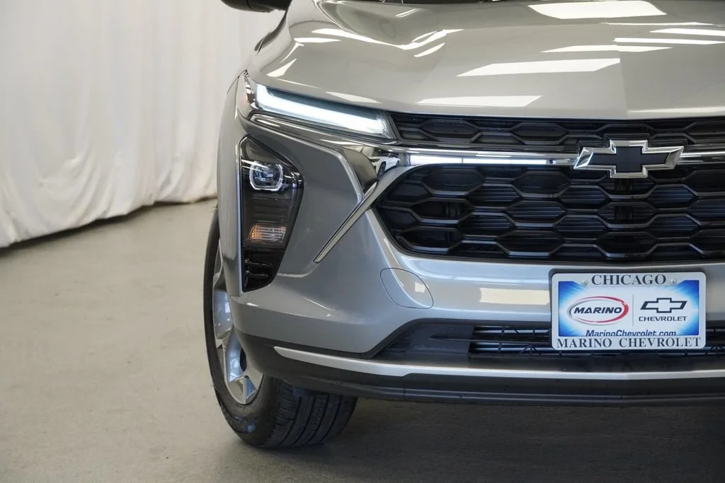 New 2026 Sterling Gray Metallic Chevrolet LT image 31