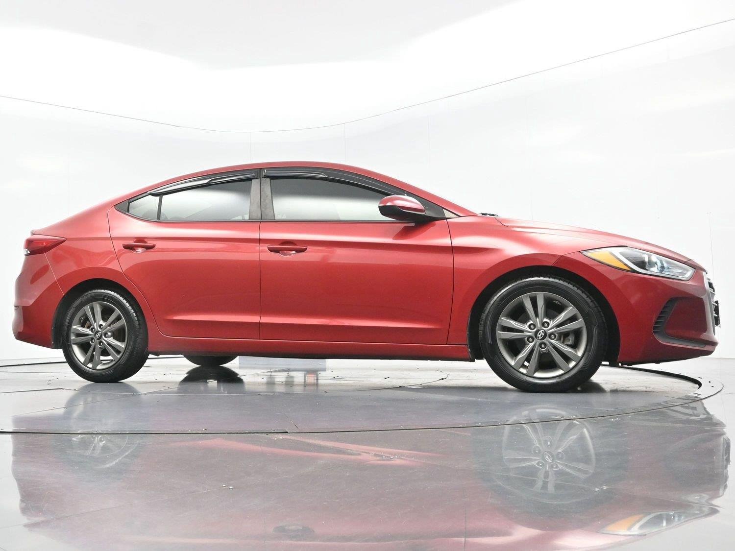 Used 2018 Scarlet Red Hyundai SEL image 41