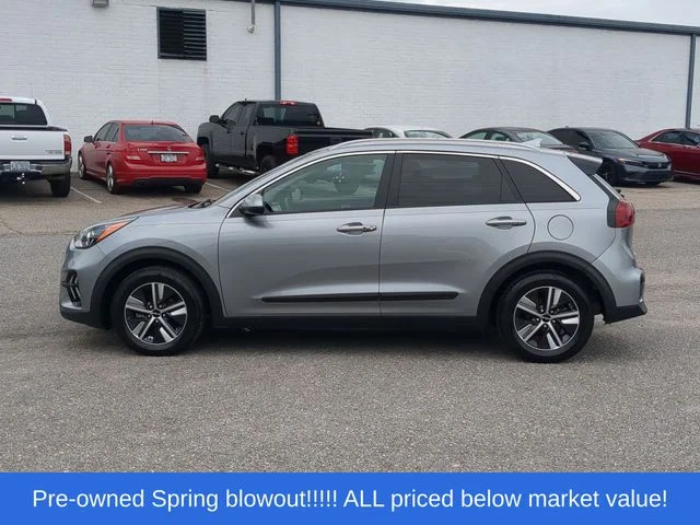 Used 2022 Gray Kia LXS image 10