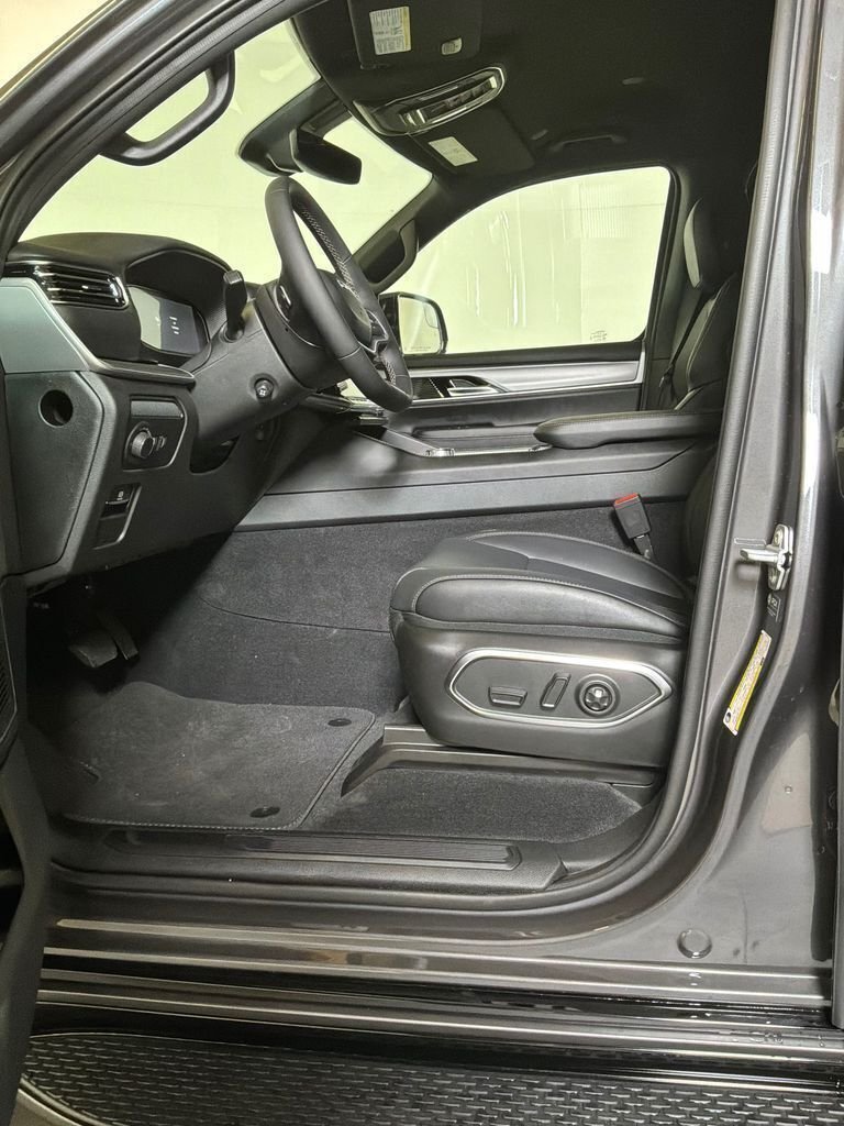 New 2026 Baltic Gray Metallic Clearcoat Jeep Limited Altitude image 11