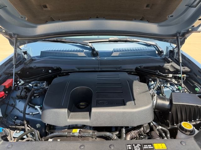 Certified Used 2026 Blue Land Rover X-Dynamic SE image 19