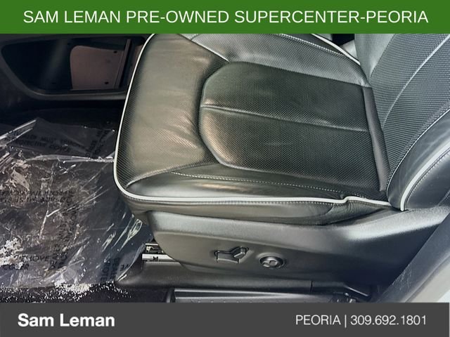 Used 2025 White Chrysler Limited image 19