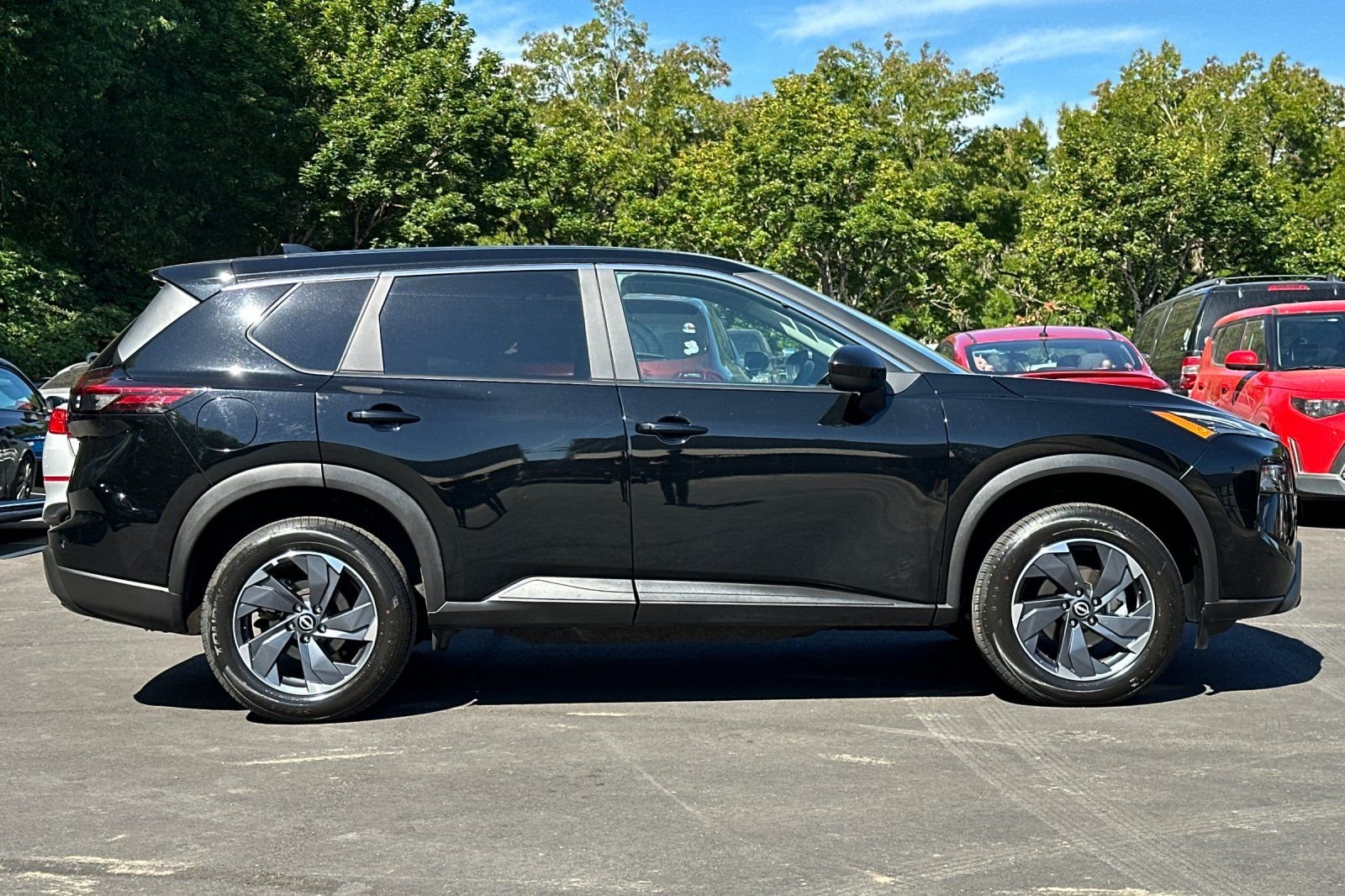 Used 2025 Black Nissan SV image 3