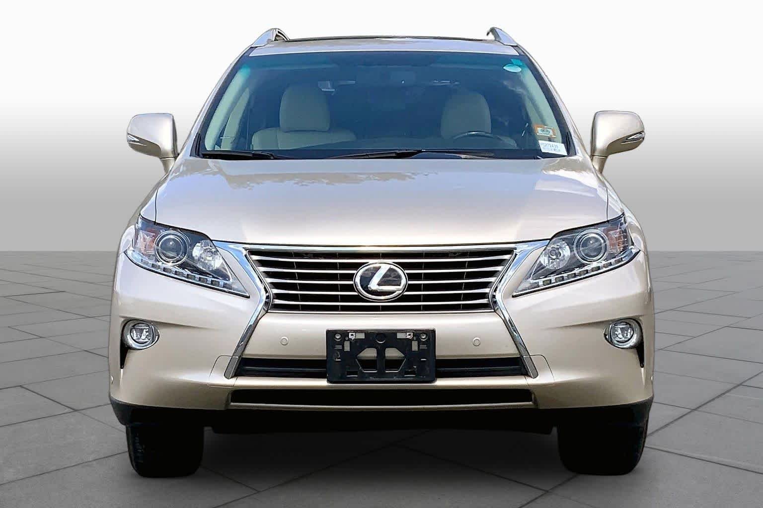 Used 2015 Satin Cashmere Metallic Lexus  image 4