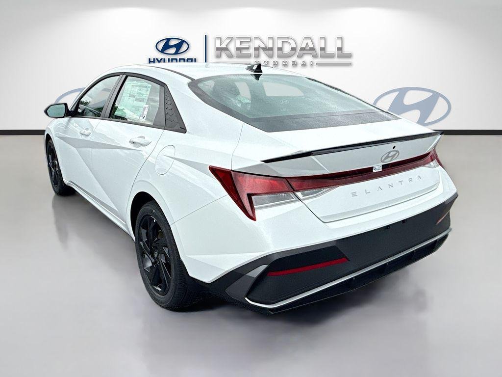 New 2026 Serenity White Hyundai SEL Sport image 4