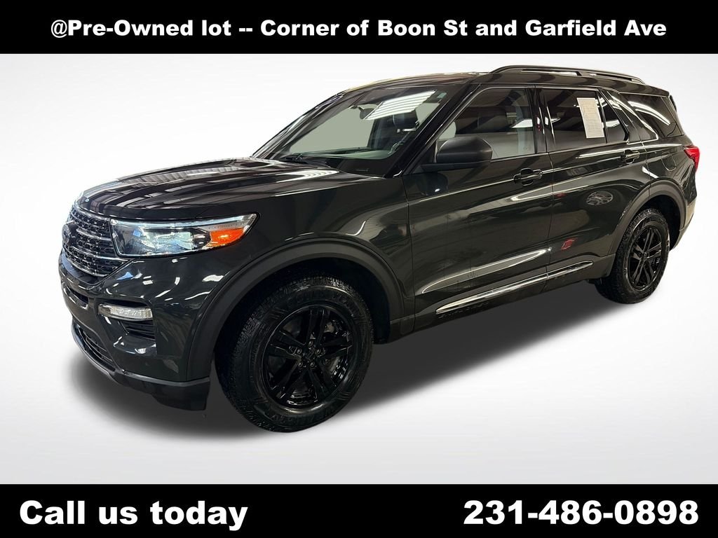 2022 Ford Explorer XLT 4WD's photo