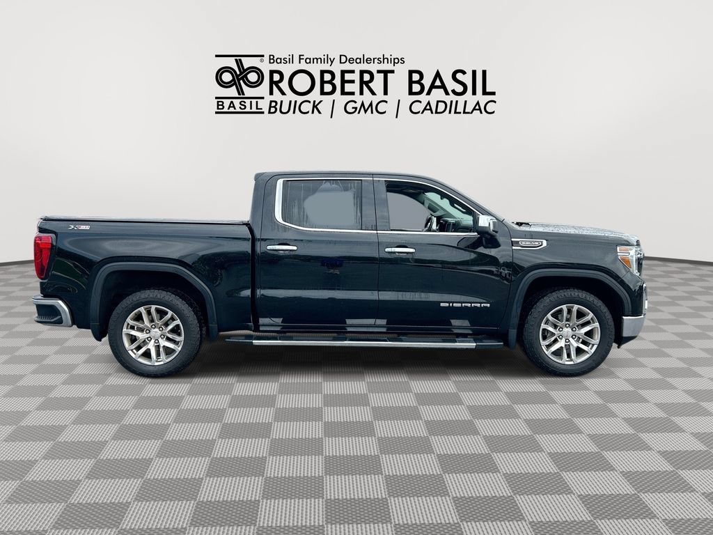 Used 2022 ONYX BLACK GMC SLT image 9