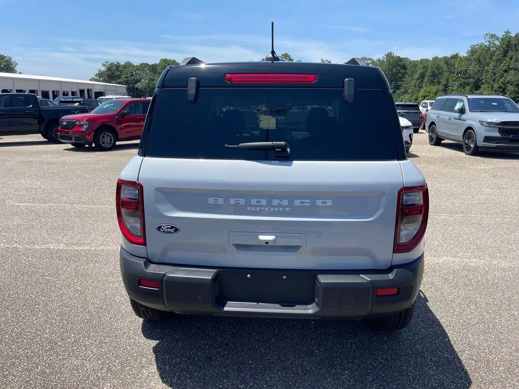 New 2026 Space White Metallic Ford Outer Banks® image 10